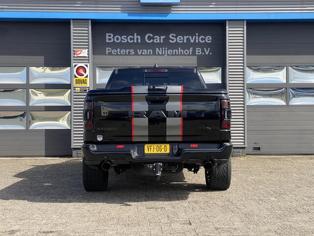 Dodge 1500 Ram 5.7 V8 4x4 Crew Cab 5'7 Laramie ?NAVI?LUCHTVERING?LED?PANORAMADAK?ADAPTIVE CRUISE?22"?63DKM