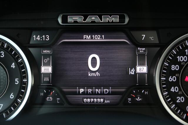 Dodge 1500 Ram 5.7 HEMI V8 | Laramie | Panorama | LPG | 3.5t trekgewicht | Navi | Clima..