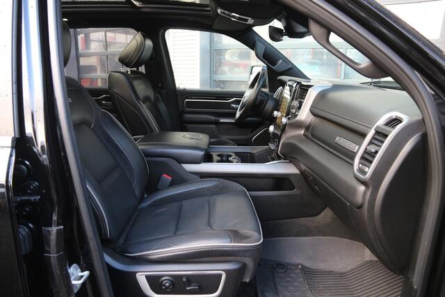 Dodge 1500 Ram 5.7 HEMI V8 | Laramie | Panorama | LPG | 3.5t trekgewicht | Navi | Clima..