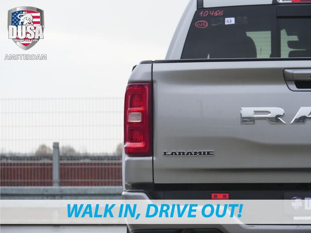 Dodge 1500 RAM | Laramie | Sport | Crew Cab | 4X4 | 2025 | Panorama | 12-inch Touchscreen | Sport Package Meerprijs extra opties / Accessoires zoals Deksel, Backflip, Fenders, wraps, Stripings etc