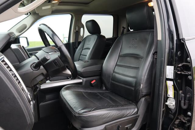 Dodge 1500 Ram 5.7 V8 4x4 Crew Cab Selles Packages | Stoel/Stuur verwarming | 3500 KG Trekgewicht | 4x4 | Lederenbekleding | Camera | Applecarplay