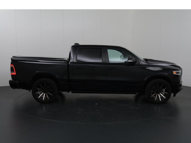Dodge 1500 Ram | Limited | 4X4 | 5.7 V8 | LPG | Crew Cab | Harman / Kardon | Night Edition | Luchtvering | Navigatie | 5-zits | Limited | Sidesteps | Trekhaak