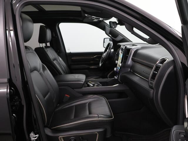 Dodge 1500 Ram | Limited | 4X4 | 5.7 V8 | LPG | Crew Cab | Harman / Kardon | Night Edition | Luchtvering | Navigatie | 5-zits | Limited | Sidesteps | Trekhaak