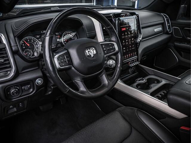 Dodge 1500 Ram Laramie | FULL OPTION | 5.7L V8 4x4 | | Luchtvering | Panorama dak |