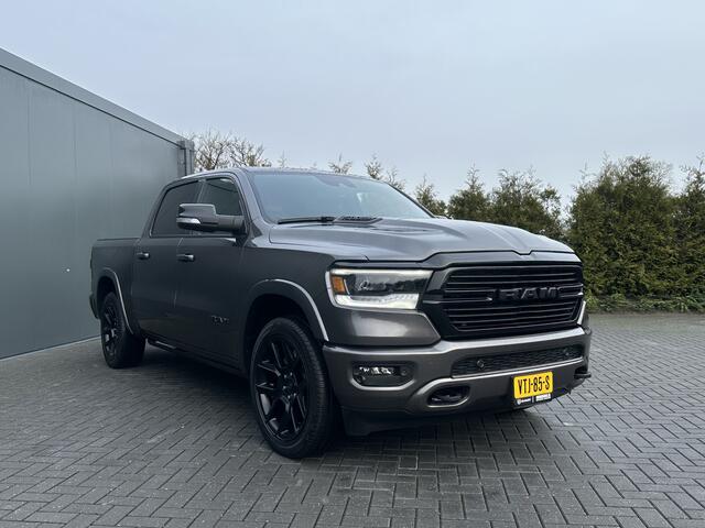 Dodge 1500 Ram V8 LARAMIE NIGHT / 54.022 KM / PANO / 3.5T TREKHAAK / LPG-G3 / CAMERA / CREW CAB / GORILLA EXHAUST