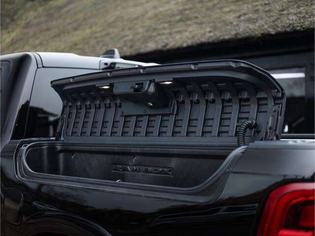 Dodge 1500 Ram 2025 3.0L HURRICANE LIMITED NIGHT | 540 PK | BPM VRIJ | NIEUW | LPG | Deksel | Panoramadak | rambox | Stoelmassage