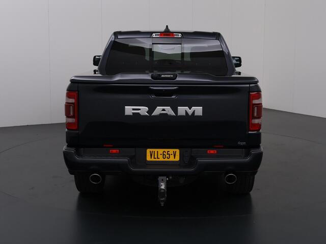 Dodge 1500 Ram 5.7 V8 | LPG | 4x4 | Crew Cab | Laramie | BLACK | Parkeercamera | Trekhaak | Sidesteps | Prins LPG | LED | Steelgrey