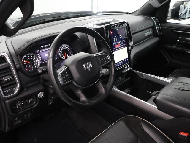 Dodge 1500 Ram 5.7 V8 | LPG | 4x4 | Crew Cab | Laramie | BLACK | Parkeercamera | Trekhaak | Sidesteps | Prins LPG | LED | Steelgrey