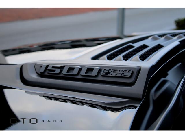 Dodge 1500 Ram 5.7 V8 4x4 Crew Cab Limited Night Luchtvering / LPG / HUD / Stoelventilatie / Backflip / PRIJS EX BTW / Vol opties!