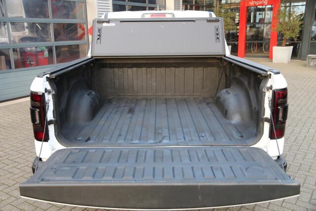 Dodge 1500 Ram 5.7 HEMI V8 | BTS | 6 Zitter | Panorama | LPG | 3.5 trekgewicht | Navi | Clima..