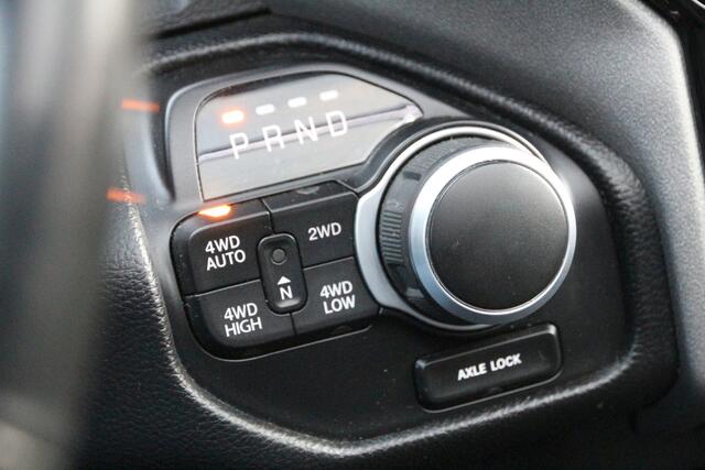 Dodge 1500 Ram 5.7 HEMI V8 | BTS | 6 Zitter | Panorama | LPG | 3.5 trekgewicht | Navi | Clima..