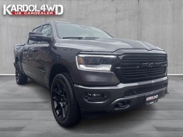 Dodge 1500 Ram 5.7 V8 4x4 Crew Cab Laramie | Model24 BPM VRIJ!| Elektr. treeplanken | SPECIAL STRIPING| Head-up | 360gr camera| Panorama | Trekhaak | LPG| Tonneau cover | | NIEUWE AUTO | Geheel rijklaarprijs | DIRECT RIJDEN |