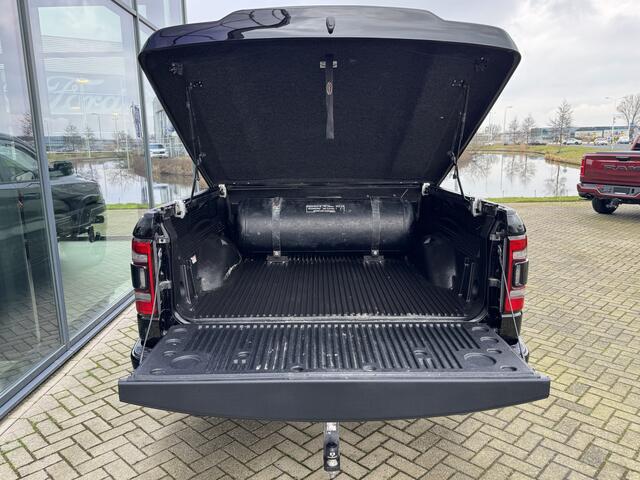 Dodge 1500 Ram Laramie Night | Pano | H&K | 360 graden camera | Eerste eigenaar