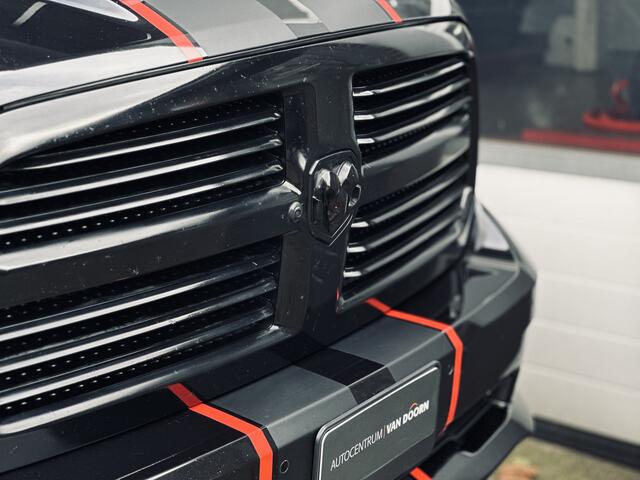 Dodge 1500 Ram 5.7 V8 Crew Cab 5'7 | Sport | Panodak | Stoelverwarming/ventilatie | Leer | Striping | Nette staat | Ex btw