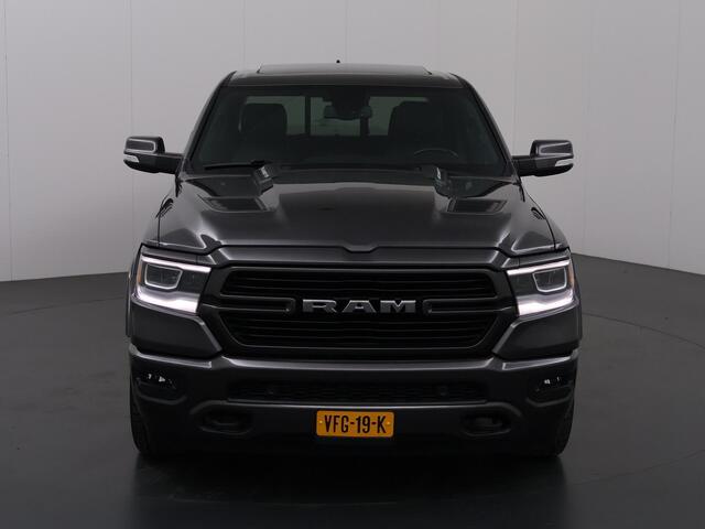 Dodge 1500 Ram 5.7 V8 4x4 | Crew Cab | Laramie | LPG | Navigatie | Parkeercamera | Stoelverwarming/verkoeling | Keyless Go | Panorama-dak | Sidesteps | LPG | Luchtvering