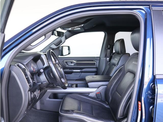 Dodge 1500 Ram 5.7 V8 4x4 Crew Cab Laramie | Stuur-stoelverwarming | Trekhaak | LPG |