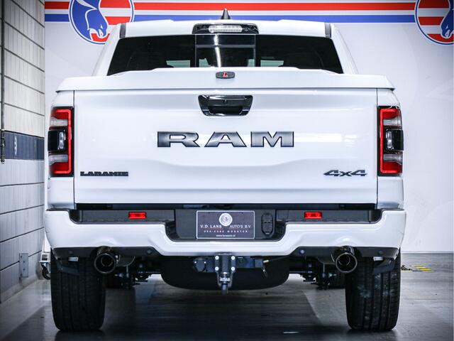 Dodge 1500 Ram Laramie Night Edition | 5.7L Hemi V8