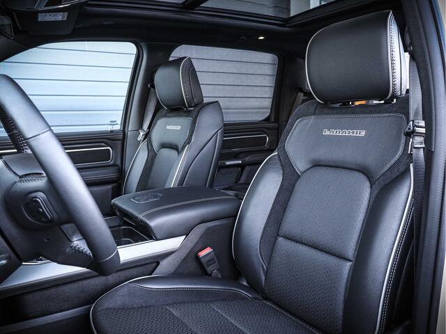Dodge 1500 Ram Laramie Night Edition | 5.7L Hemi V8
