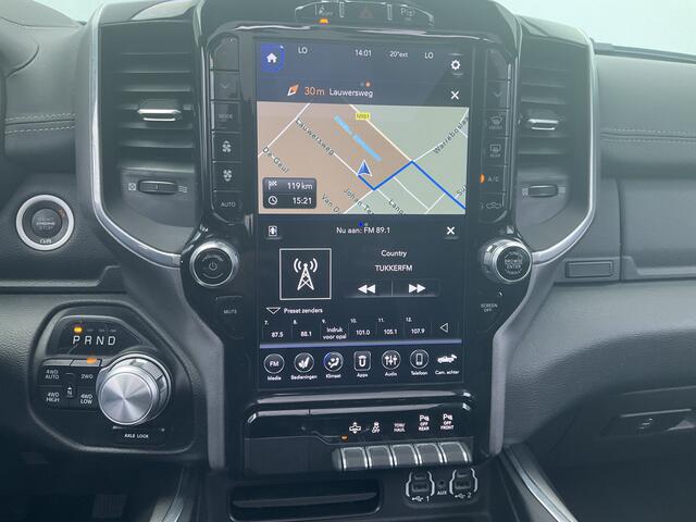 Dodge 1500 Ram 5.7 V8 4x4 Crew Cab Laramie Pano Trekhaak Leder Harman/Kardon Limited Night-Package!