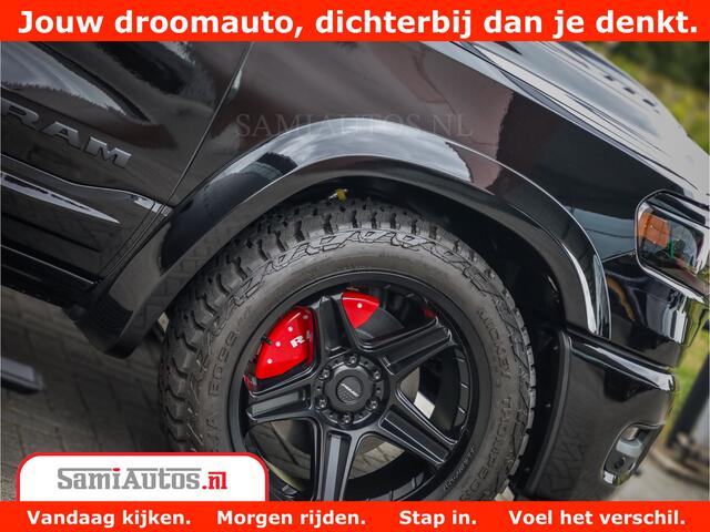 Dodge 1500 RAM Night Premium | Full Option | De Meest Luxe Pick-Up in zijn Klasse | Comfortabele Dubbele Cabine met Royale 5 Zitplaatsen | BPM vrij | Nu Leverbaar uit Voorraad | Voorraad Nr 2200 - 0886