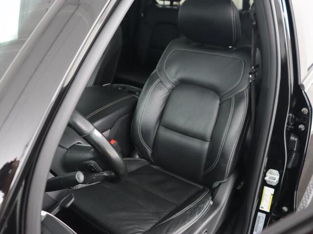 Dodge 1500 Ram 5.7 V8 4x4 Crew Cab Big Horn | LPG | Panoramadak | Leder | Stoel & stuurverwarming | Trekhaak | Camera | Carplay | Navigatie | Full LED