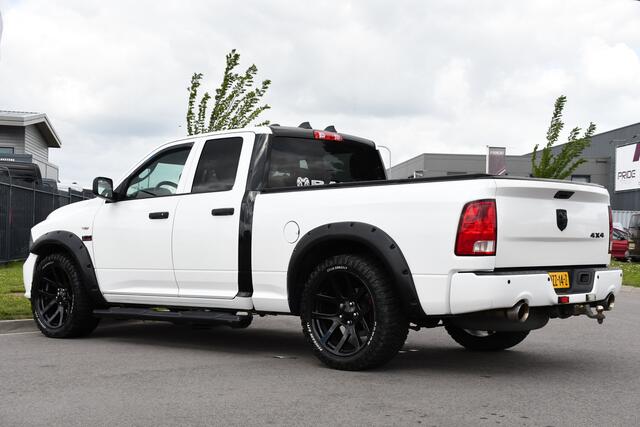 Dodge 1500 Ram 5.7 V8 4x4 Quad Cab 6'4 Camera, Cruise, 402pk, Automaat, Leder, Stoelverwarming, Trekhaak, Multimedia, Uniek!