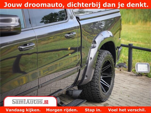 Dodge 1500 Ram LIMITED CUSTOM | FULL OPTION | LUCHT REMSYSTEEM | LUCHT VERING | 360 CAM | 200L LPG | PANORAMA | 4X4 V8 5.7 | 3500KG | MEMORY | WIDE BODYKIT | AMBILIGHT | MICKEY THOMPSON BANDEN |