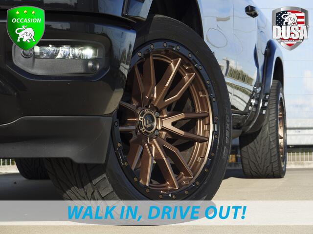 Dodge 1500 Ram | Limited | 5.7 V8 | 4x4 | Crew Cab 22" FUEL Wheels | Guerilla Exhaust | RAMBOX | Striping Nieuw binnen!