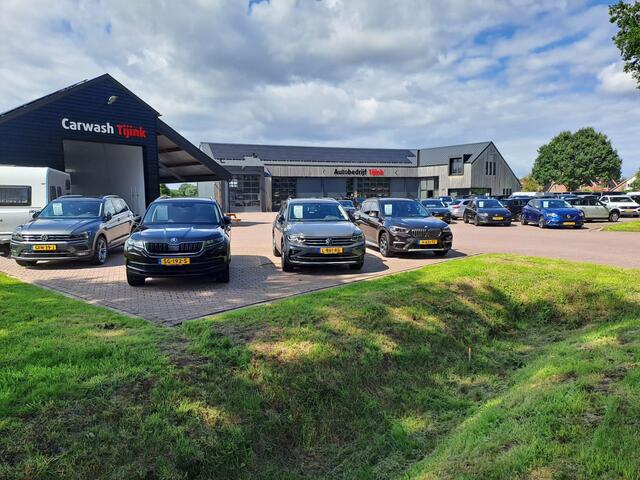 Dodge 1500 Ram 5.7 V8 4x4 Crew Cab Laramie | Pano | Trekhaak | Leder | Stoelverwarming/ventilatie | Keyless | Camera | Sidesteps | Navi | Stuurverwarming |