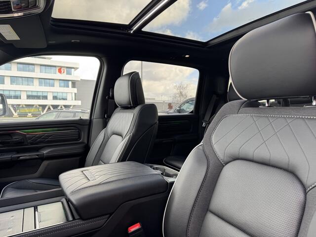 Dodge 1500 Ram Limited HULK Edition | 3 jaar garantie | Pano | Harman Kardon | 22" | Flares | Passenger screen
