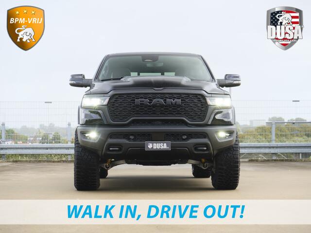 Dodge 1500 RAM | | Rebel | Night | 4x4 | Crew Cab | 3.0L Twin-turbo I6 | BPM-VRIJ | LPG | 10,2 inch Passenger Screen | Harman Kardon | Getoonde accessoires zijn verkrijgbaar tegen meerprijs