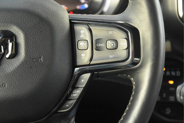 Dodge 1500 Ram 5.7 V8 4x4 Crew Cab Limited