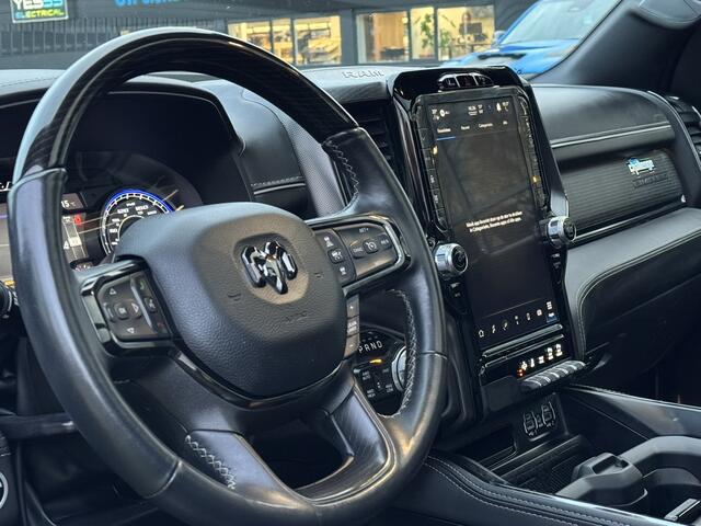 Dodge 1500 RAM 5.7L HEMI V8 LIMITED NIGHT NL-AUTO