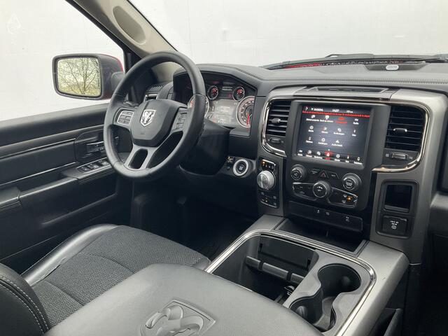 Dodge 1500 Ram 5.7 V8 4x4 Sport Trekhaak Pano Alpine Nav/Cam NL-Auto Trekhaak