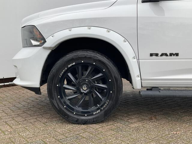 Dodge 1500 Ram 5-Pers 5.7 V8 4x4 Crew Cab Leer Bodykit Rebel Camera Trekhaak