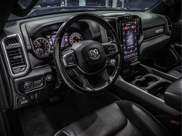 Dodge 1500 Ram Laramie | 5.7L HEMI V8 4x4 Crew Cab