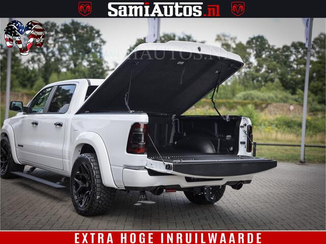 Dodge 1500 Ram Limited Night | 5.7 V8 Hemi Full Option | Comfortabele Dubbele Cabine met Royale 5 Zitplaatsen | De Meest Luxe en Volle Pick-Up in zijn Klasse | BPM vrij | Nu Leverbaar uit Voorraad | Voorraad Nr v45lpr