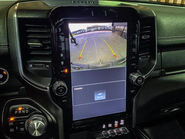 Dodge 1500 Ram 5.7 V8 402PK 4x4 Crew Cab Laramie | PANORAMADAK | BIG SCREEN | STOELVENTILATIE | STUURVERWARMING |