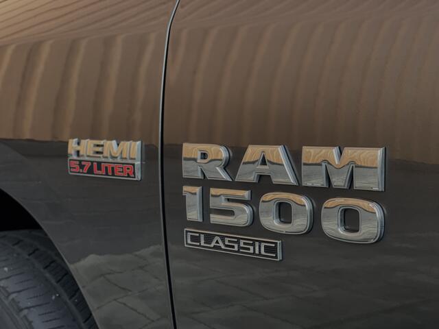 Dodge 1500 Ram 5.7 V8 Quad Cab 6'4 Classic | Origineel Nederlands | Apple Carplay | Android Auto | Panorama dak | Airconditioning | Cruise Control |