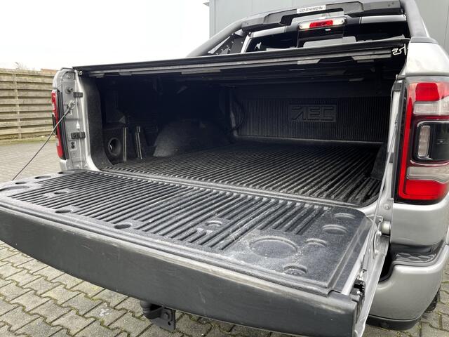 Dodge 1500 RAM HEMI V8 4x4 LARAMIE 360 PANO