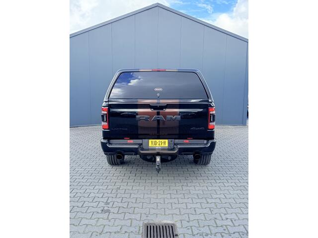 Dodge 1500 RAM 5.7 HEMI V8 4x4 NIGHT/BLACK EDITION! LIMITED PANO LUCHTV