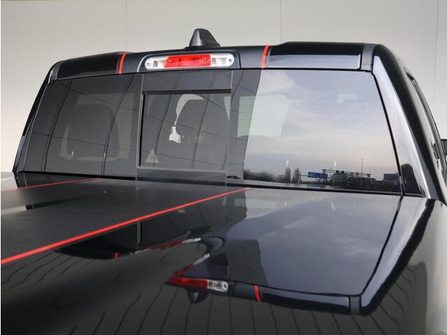 Dodge 1500 Ram 5.7 V8 4x4 Crew Cab Limited | Luchtvering | LPG | Panorama dak | Navigatie |