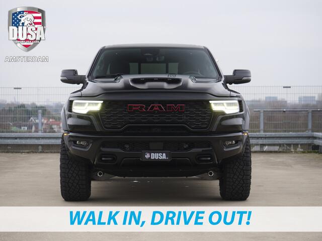 Dodge 1500 RAM | RHO | 3.0L Twin-Turbo I6 | 4x4 | Crew Cab | Incl BPM Prijs incl BPM | Panoramadak | 14,4-inch Touchscreen | Passenger Display | Getoonde accessoires zijn verkrijgbaar tegen meerprijs