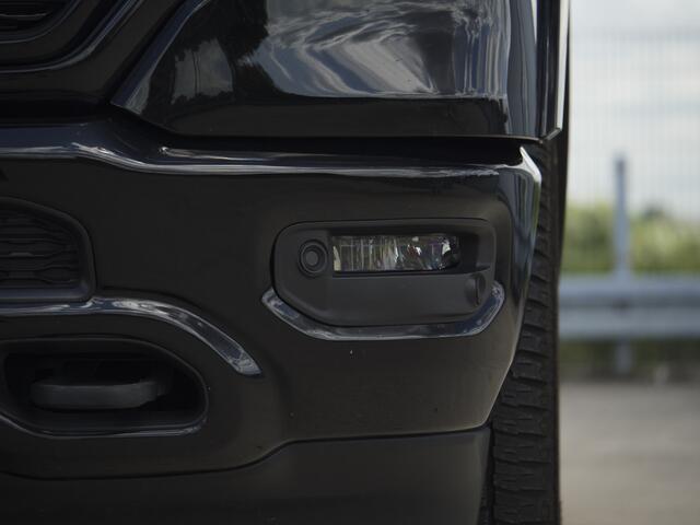 Dodge 1500 RAM | | Limited | 5.7 V8 | 4x4 | Crew Cab | Night Edition | HEMI | Panorama | Deksel | Full Nieuw binnen!