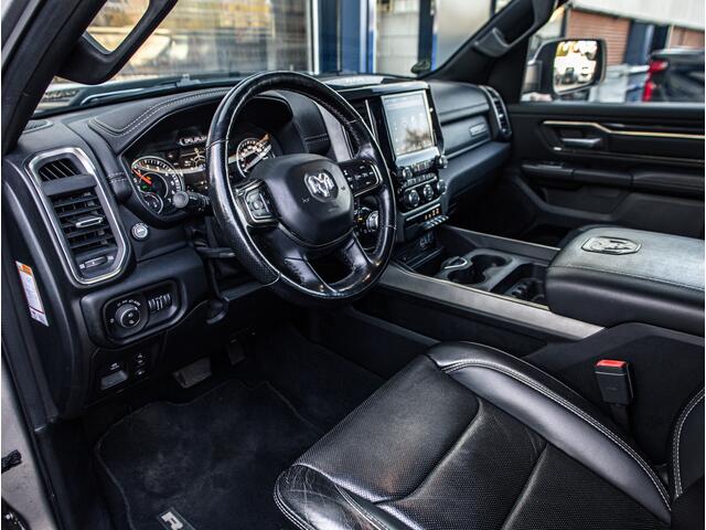 Dodge 1500 Ram Sport Night | Panoramadak | 5.7L HEMI V8 4x4 Crew Cab