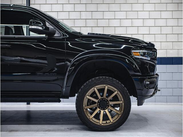 Dodge 1500 Ram Limited Night Edition | Luchtvering | Custom built