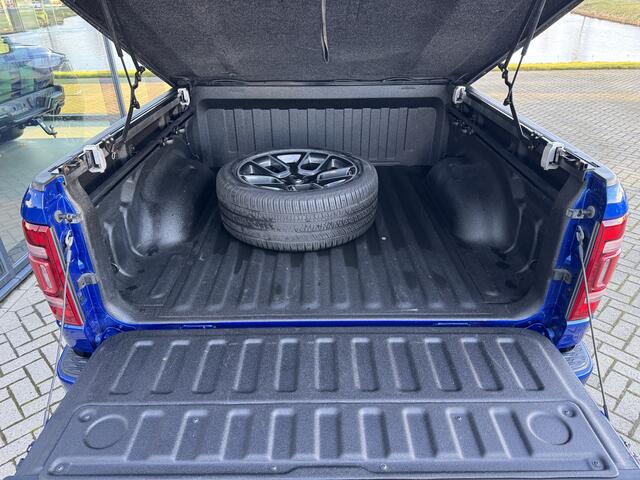 Dodge 1500 Ram 5.7 V8 4x4 Crew Cab Laramie | Pano | 360 graden camera | H&K