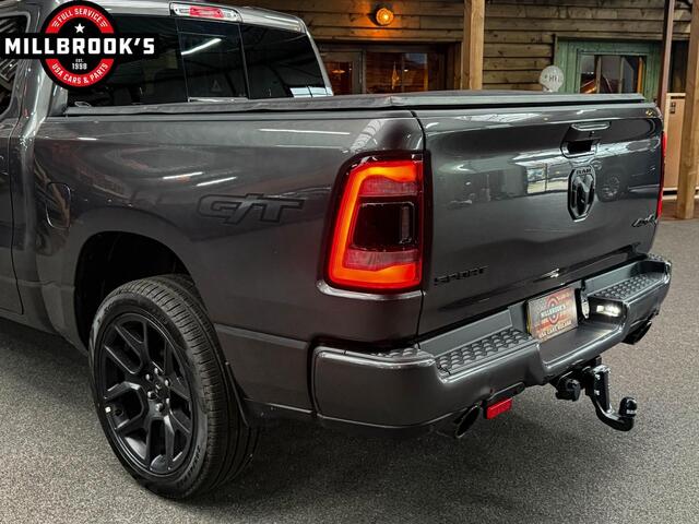 Dodge 1500 Ram 5.7 V8 4x4 Sport GT BPM VRIJ, LPG, Panoramadak, Digitaal Display, 12'' Scherm