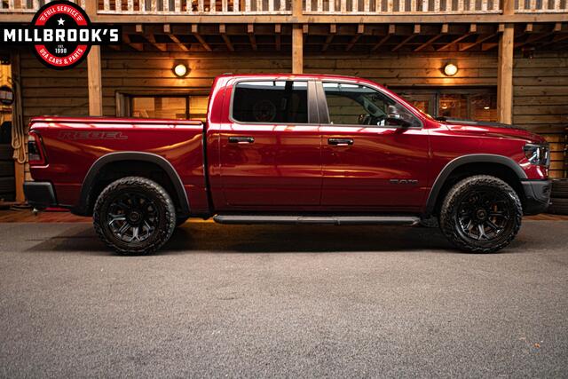 Dodge 1500 Ram 5.7 V8 Cab Rebel LPG, Digi Dash, Dealer onderhouden, H/K, Fuel velgen