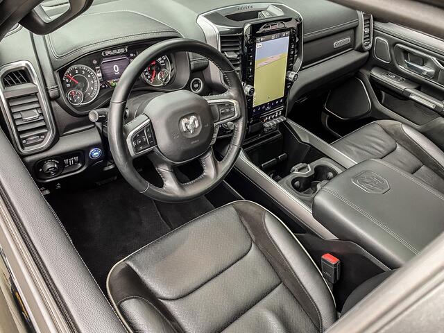 Dodge 1500 Ram 5.7 V8 4x4 Crew Cab Laramie | PANO | KEYLESS | LUCHTVERING | BIG SCREEN | 4PLAY WHEELS |